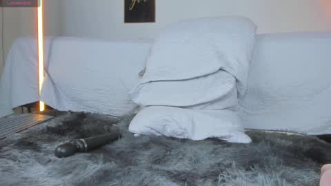 angelinepossy online show from March 2, 2:51 am