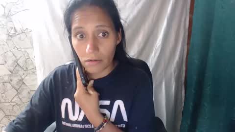 angela online show from November 17, 11:49 pm