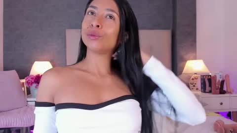 Angela online show from October 9, 11:47 am