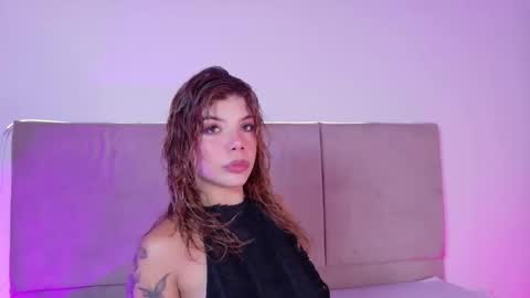 ANGEL SWIFT online show from March 21, 11:15 am