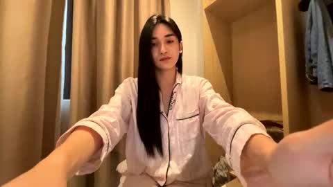 angeltucker online show from February 20, 10:28 am