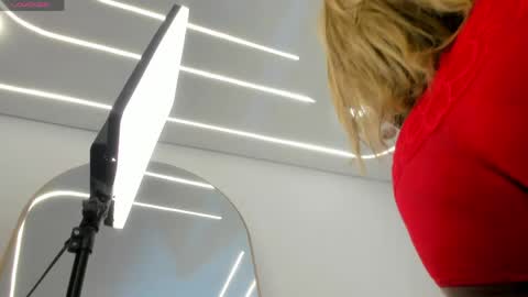  ANGUEL JONES  online show from April 3, 5:05 am