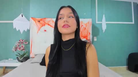 Ania online show from October 25, 2:25 pm