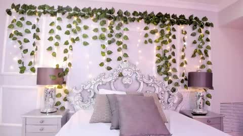   online show from February 1, 2:05 pm