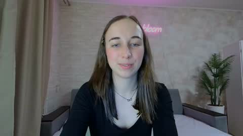 anikabloom online show from February 5, 8:25 pm