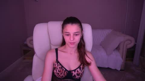 Anita online show from November 27, 3:37 pm