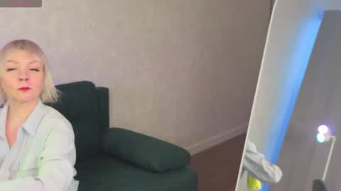 ann_annise online show from March 3, 1:11 am