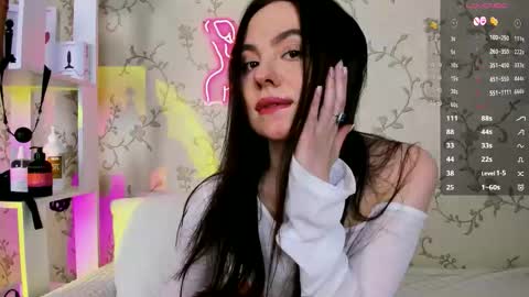 Anna online show from November 4, 7:08 pm