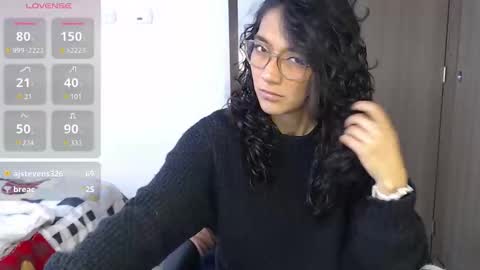 Anna online show from December 2, 3:25 pm