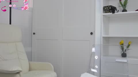 Anna online show from October 16, 12:19 pm