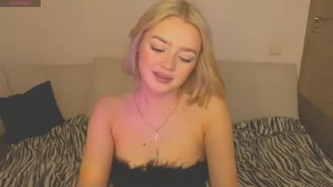 Anna online show from March 17, 2:21 pm