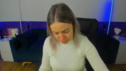 anna_snow9 online show from March 19, 6:51 am