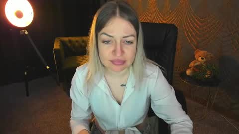 anna_snow9 online show from March 31, 7:08 am