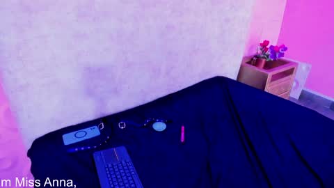  Anna  online show from April 10, 9:10 pm