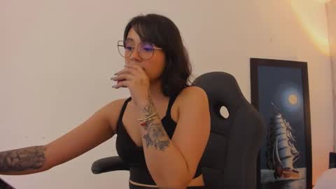 Annara Lein online show from December 2, 4:03 am