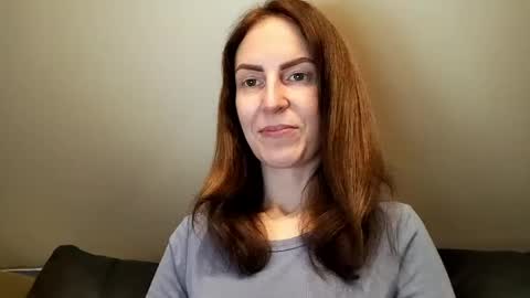 Anna online show from April 8, 7:38 pm