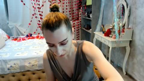 annedevrim online show from February 3, 6:40 am