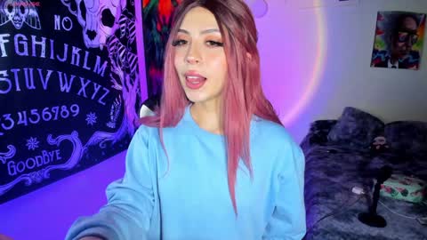 Snapshot of anni_420_ chatting on December 9, 12:56 am Nikoll online show from December 9, 12:56 am
