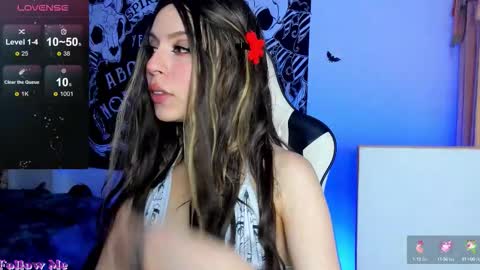Snapshot of anni_420_ chatting on September 27, 7:59 am Nikoll online show from September 27, 7:59 am
