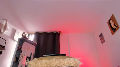 Creamy online show from February 5, 11:52 pm