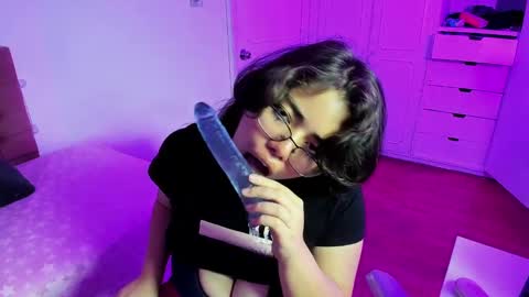 Annie Rose online show from October 18, 6:16 am