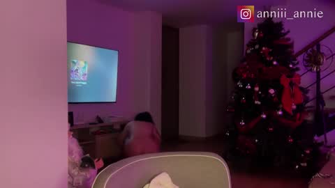 JEANNE no olvides seguirme dont forget follow me  uu online show from January 7, 1:09 am