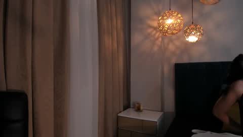 Annie Bluee online show from March 27, 11:44 am