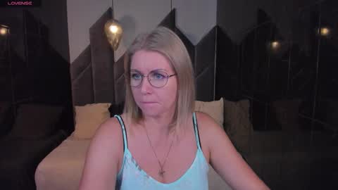 Annie online show from September 11, 5:52 am