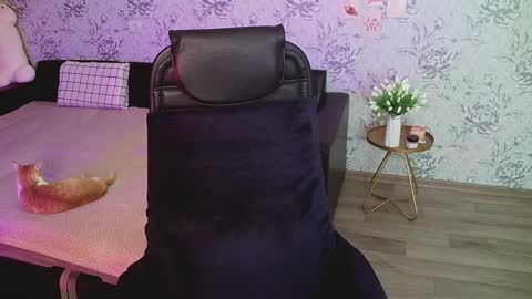 Annie online show from December 26, 12:14 am