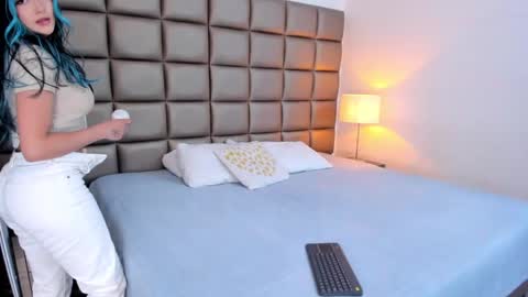    online show from January 23, 9:18 pm