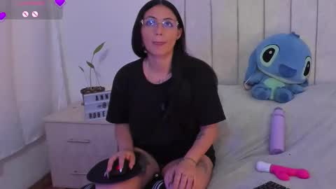 Anny online show from December 1, 11:07 pm