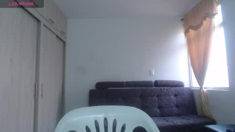 Anthonela Queen online show from November 8, 2:44 pm