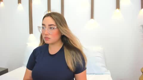 Snapshot of antonella_cutie_ chatting on February 28, 12:09 pm A N T O N E L L A online show from February 28, 12:09 pm