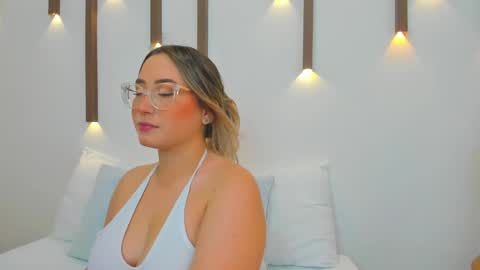 Snapshot of antonella_cutie_ chatting on February 20, 12:15 pm A N T O N E L L A online show from February 20, 12:15 pm