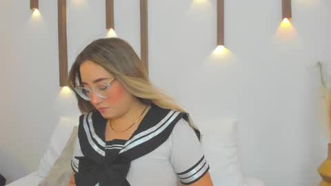 Snapshot of antonella_cutie_ chatting on March 1, 12:12 pm A N T O N E L L A online show from March 1, 12:12 pm