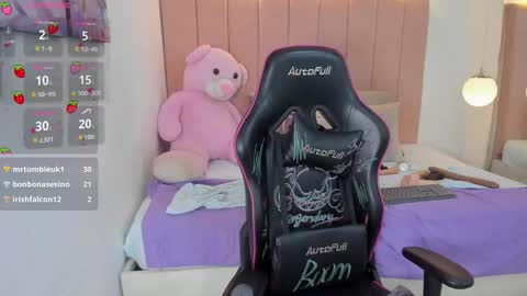 Antonella Moon 7 online show from March 2, 7:15 am