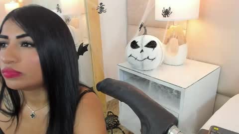 Snapshot of antoniaross chatting on October 20, 12:41 pm Antonia online show from October 20, 12:41 pm