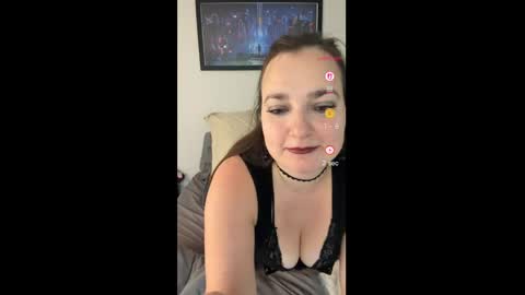 Anutkasoles online show from April 19, 6:10 pm