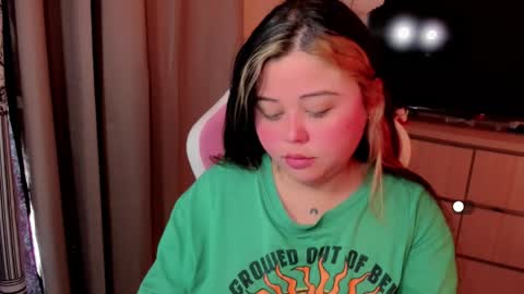   Independent model  online show from January 12, 5:40 pm