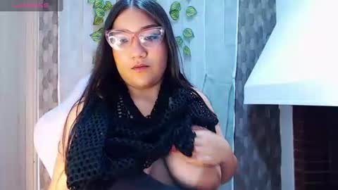 anyela_donecm online show from April 13, 7:36 pm
