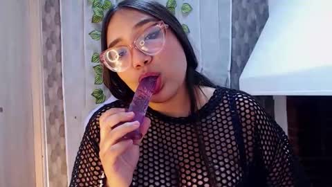 anyela_donecm online show from April 8, 8:11 pm