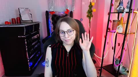 Snapshot of aphexqueen chatting on December 19, 1:18 pm APHEX QUEEN online show from December 19, 1:18 pm