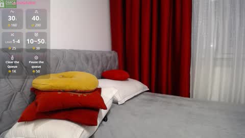 Sarah online show from March 17, 6:06 am