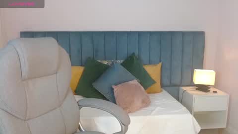 April Bunny online show from January 25, 8:00 pm