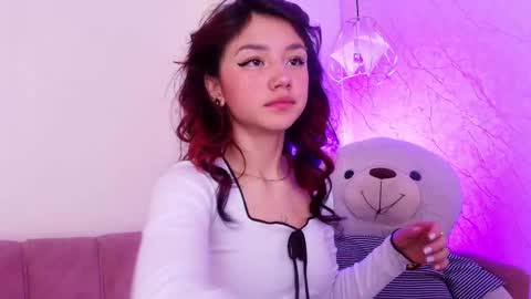 Snapshot of april_bennett chatting on October 17, 12:41 pm online show from October 17, 12:41 pm