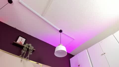 April online show from November 8, 11:59 am