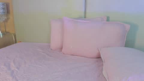 aprilgrey111 online show from November 13, 10:42 pm