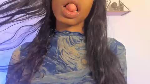 aprillebony319262 online show from April 5, 9:47 pm