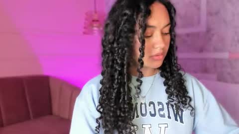 Ari online show from March 25, 12:30 pm