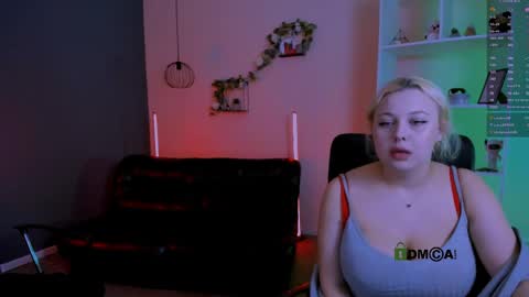 aria_blaze_ online show from March 29, 10:47 am